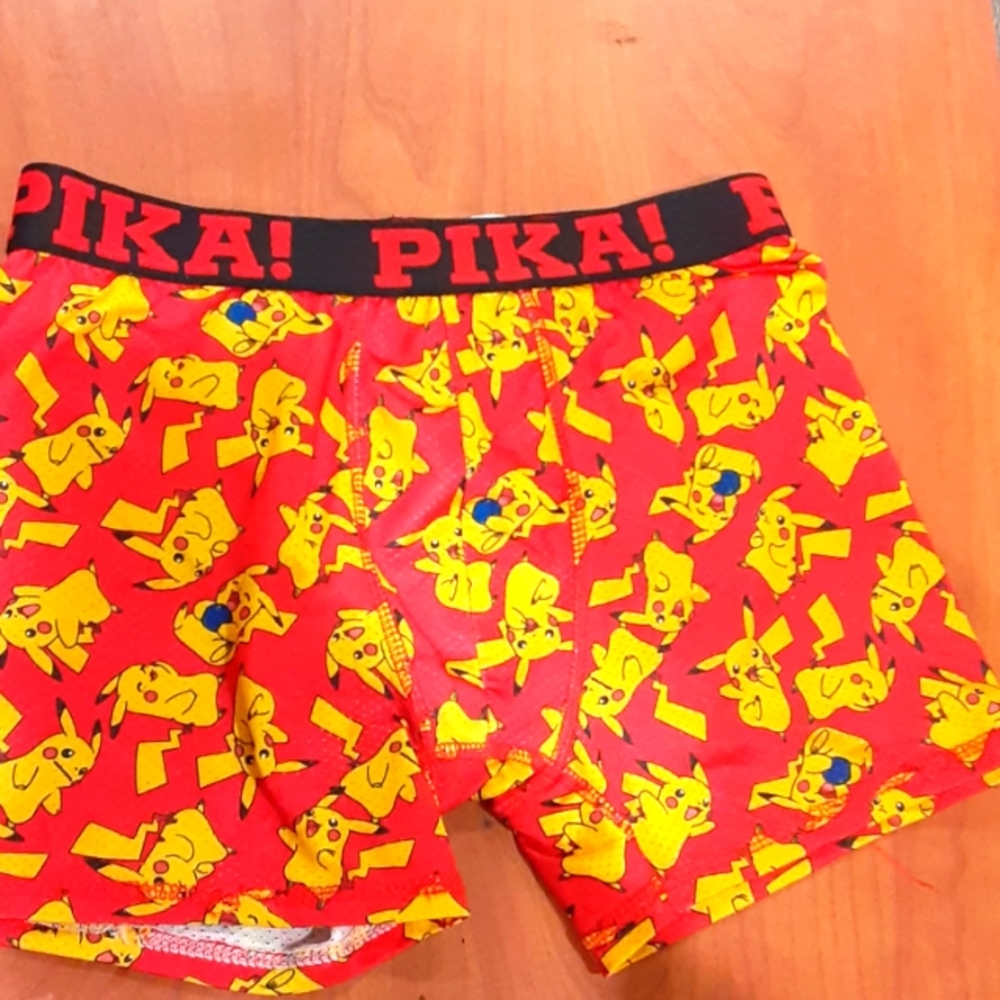 Forever 21 Womens Boxers , med ., size 10 womens boxer, Red and Yellow .